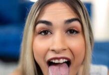 Petting Blowjob with Delilah Day